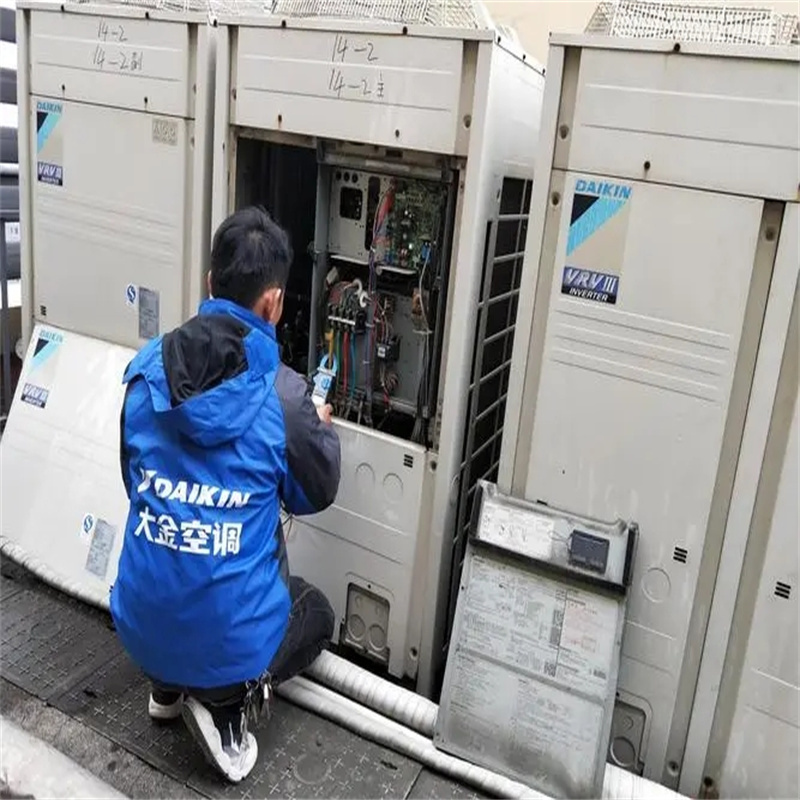 深圳宝安宝体学校中央空调维修保养